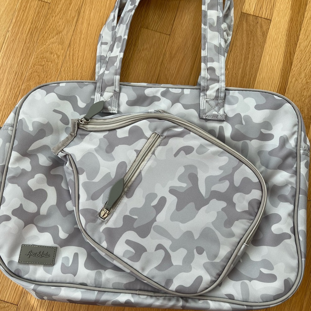 Gray Camouflage Men's Bag